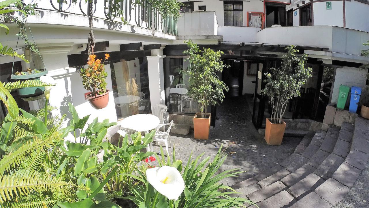Hostal L'Auberge Inn Quito Luaran gambar